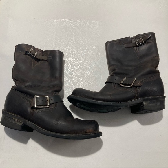 FRYE Sz 7.5 Engineer Style Vintage Chocolate  Brown Leather Buckles Moto Boots - Picture 2 of 12